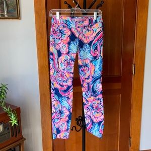 Low rise pants multicolored. Ankle length